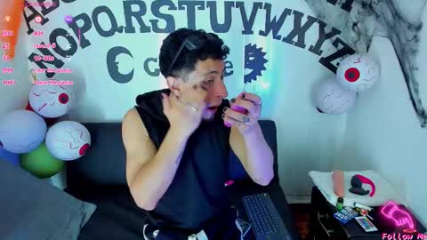 Snapshot of piggy_eddy chatting on 10.23.25 Eddy Brock... Its a pleasure to talk to... online show from 10.23.25