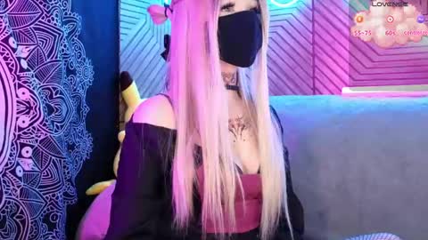 Snapshot of pika_pikaa chatting on 04.19.26 Sonya online show from 04.19.26