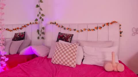 Snapshot of pikayle chatting on 01.12.26 PIKAYLE online show from 01.12.26