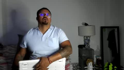 Snapshot of pikoro_gomez chatting on 10.11.25 pikoro_gomez online show from 10.11.25