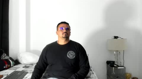 Snapshot of pikoro_gomez chatting on 11.24.25 pikoro_gomez online show from 11.24.25