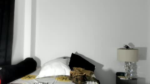 Snapshot of pikoro_gomez chatting on 12.23.25 pikoro_gomez online show from 12.23.25