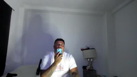 Snapshot of pikoro_gomez chatting on 02.24.26 pikoro_gomez online show from 02.24.26