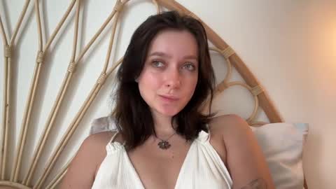 Snapshot of pileacadieri__ chatting on 12.11.24 Trisha online show from 12.11.24