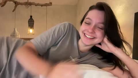 Snapshot of pileacadieri__ chatting on 02.18.25 Trisha online show from 02.18.25