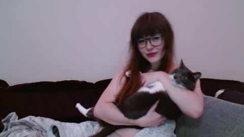 PilloGoddess online show from 02.07.25