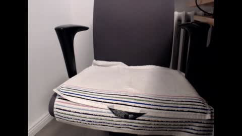 Snapshot of pimmel10 chatting on 12.15.24 pimmel10 online show from 12.15.24