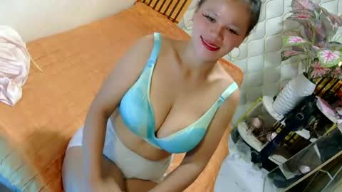 IM FLOR online show from 06.15.26