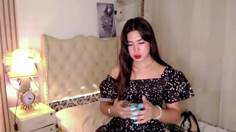 Snapshot of pinay_ivy chatting on 12.16.24 Ivy Morningstar online show from 12.16.24