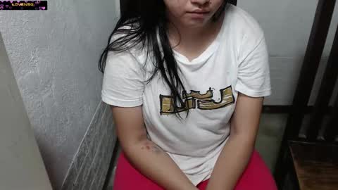 Snapshot of pinayhotcumbb chatting on 09.22.25 mhae-mhae online show from 09.22.25