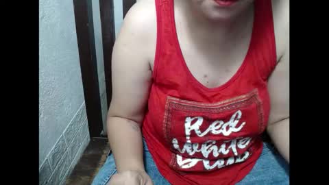 Snapshot of pinayhotcumbb chatting on 01.13.26 mhae-mhae online show from 01.13.26