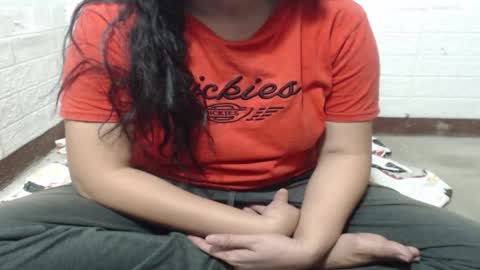 Snapshot of pinayhotcumbb chatting on 02.20.26 mhae-mhae online show from 02.20.26