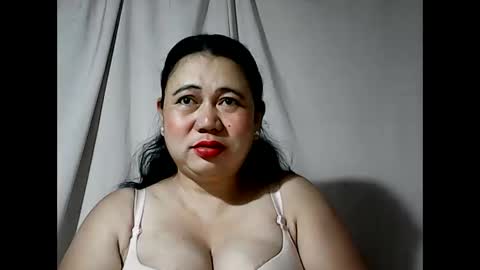 Snapshot of pinaymama12345 chatting on 02.14.26 pinaymama12345 online show from 02.14.26