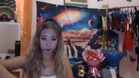 pinaymorena_renelda online show from 05.13.26