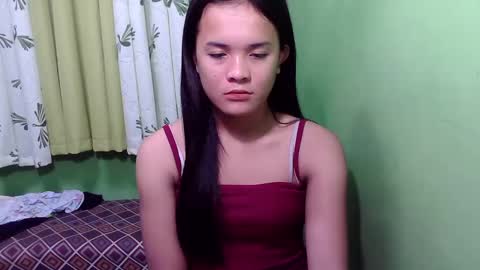 pinaymorena_rhowe online show from 12.03.24