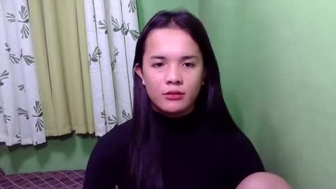 pinaymorena_rhowe online show from 12.06.24