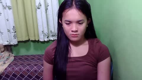 pinaymorena_rhowe online show from 12.07.24