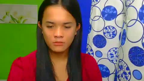 pinaymorena_rhowe online show from 12.10.24