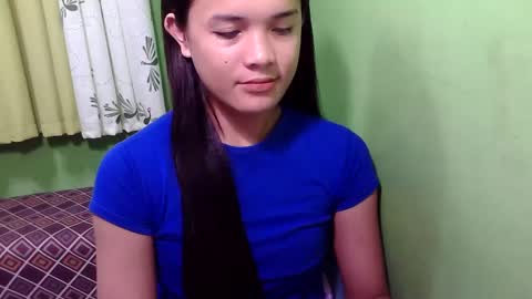pinaymorena_rhowe online show from 12.10.24