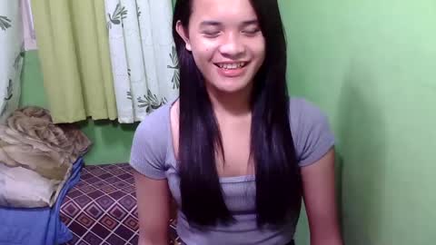 pinaymorena_rhowe online show from 12.19.24