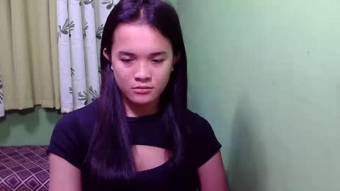 pinaymorena_rhowe online show from 12.21.24