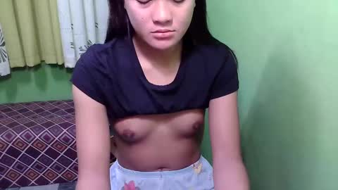 pinaymorena_rhowe online show from 01.11.25