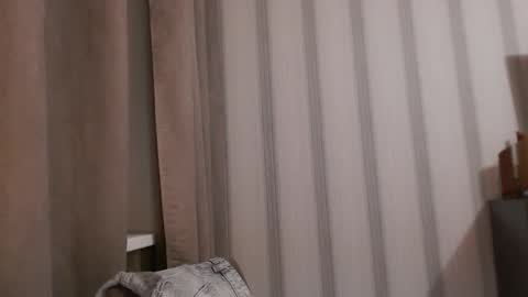 Snapshot of pineapple__mood chatting on 10.26.25 online show from 10.26.25