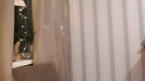 Snapshot of pineapple__mood chatting on 01.10.26 online show from 01.10.26