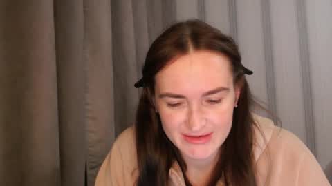 Snapshot of pineapple__mood chatting on 02.03.26 online show from 02.03.26