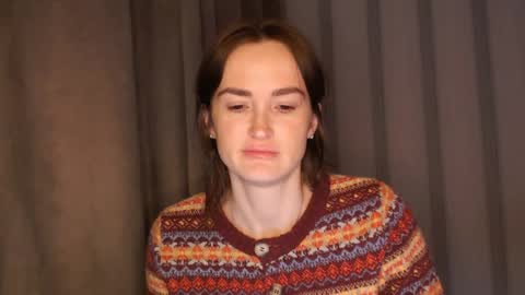 Snapshot of pineapple__mood chatting on 02.05.26 online show from 02.05.26