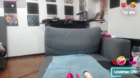 Snapshot of pingones79 chatting on 10.30.25 pingones 79 online show from 10.30.25