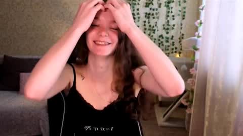 Snapshot of pink__sun chatting on 03.16.26 Stephanie online show from 03.16.26