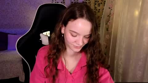 Snapshot of pink__sun chatting on 03.21.26 Stephanie online show from 03.21.26