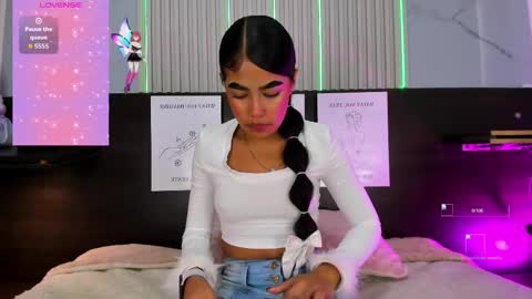 Snapshot of pink_as chatting on 09.19.25 pink_as online show from 09.19.25