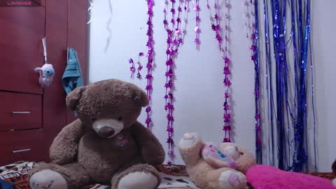 pink_love_25 online show from 03.31.26