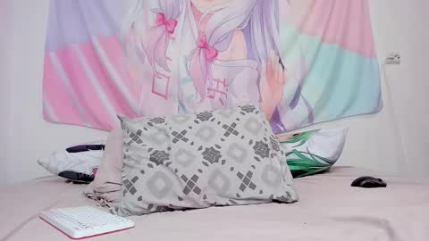 Snapshot of pinkberry_boy chatting on 11.18.25 Vio online show from 11.18.25