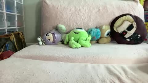 pinkcheetodomain online show from 12.17.24