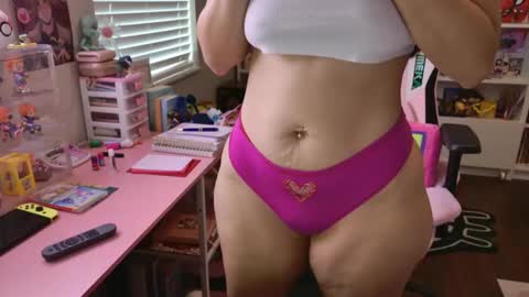 Snapshot of pinkcheetodomain chatting on 01.18.26 pinkcheetodomain online show from 01.18.26