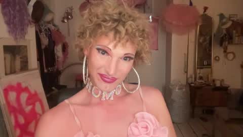 Snapshot of pinkfag chatting on 07.30.26 pinkfag online show from 07.30.26