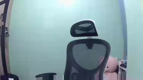 Hi  its me shine  online show from 05.13.26