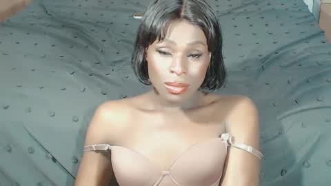 Snapshot of pinkliminof chatting on 03.08.25 Pamela Ston online show from 03.08.25