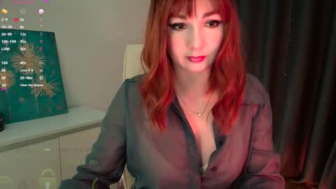 Snapshot of pinkperlita chatting on 10.23.25 Perlita online show from 10.23.25