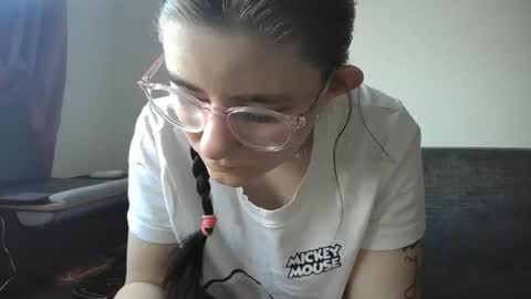 Snapshot of pinkwife97 chatting on 10.20.25 pinkwife97 online show from 10.20.25