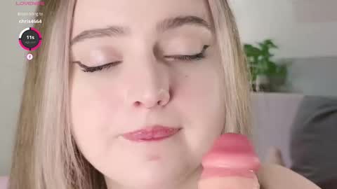 Snapshot of pinky__binky chatting on 02.26.26 Pinky online show from 02.26.26