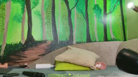 Snapshot of pinkypuppa chatting on 03.09.25 Pinkypupa-Love online show from 03.09.25