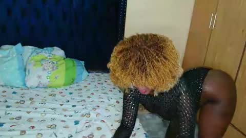 Snapshot of pinkysmiles chatting on 12.04.24 Pinky online show from 12.04.24