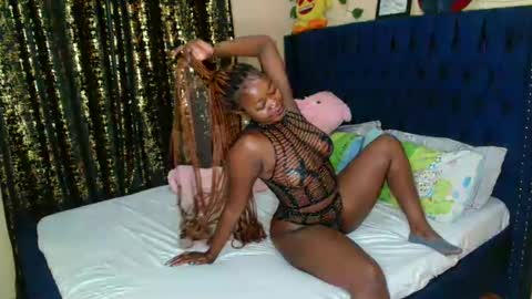 Snapshot of pinkysmiles chatting on 02.04.25 Pinky online show from 02.04.25