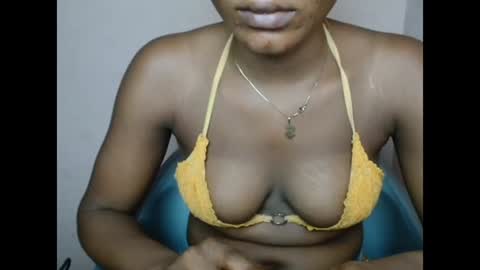 Snapshot of pinkyxxpussy chatting on 02.21.26 pinkyxxpussy online show from 02.21.26