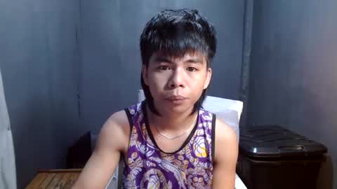 Snapshot of pinoymonstercock_xx chatting on 11.24.25 WIN WIN JAY AR online show from 11.24.25