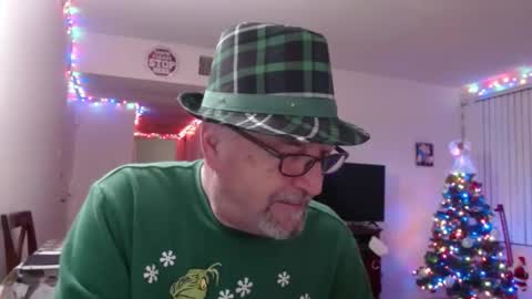 Snapshot of pipewizard chatting on 12.23.24 pipewizard online show from 12.23.24